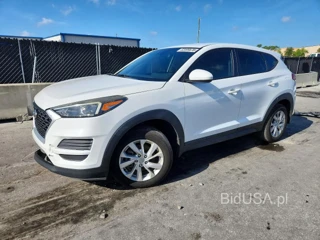 HYUNDAI TUCSON SE