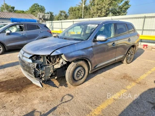 MITSUBISHI OUTLANDER SE