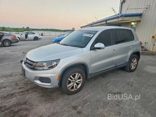 VOLKSWAGEN TIGUAN S