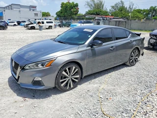 NISSAN ALTIMA SR