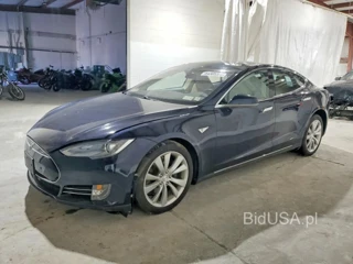 TESLA MODEL S 85D