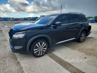 NISSAN PATHFINDER PLATINUM