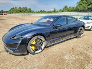 PORSCHE TAYCAN TURBO