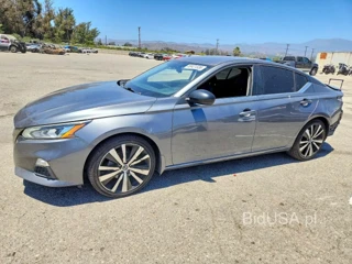 NISSAN ALTIMA SR