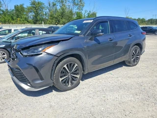 TOYOTA HIGHLANDER XSE