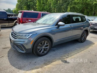VOLKSWAGEN TIGUAN SE