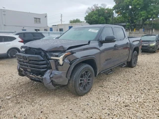 TOYOTA TUNDRA SR5