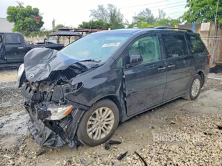 TOYOTA SIENNA XLE 8-PASSENGER