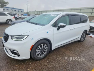 CHRYSLER PACIFICA HYBRID LIMITED