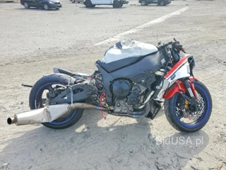 YAMAHA YZFR1
