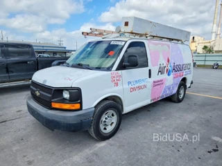 CHEVROLET EXPRESS G2500 LT