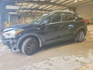 NISSAN KICKS S