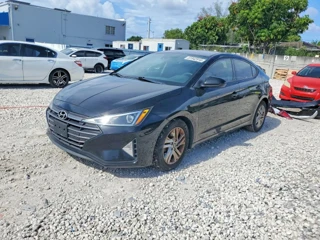 HYUNDAI ELANTRA SEL