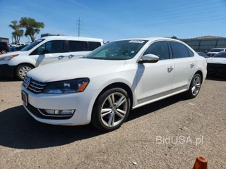 VOLKSWAGEN PASSAT SE