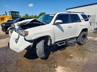 TOYOTA 4RUNNER TRD OFF-ROAD PREMIUM