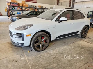 PORSCHE MACAN S
