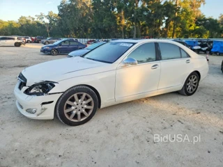 MERCEDES-BENZ S 550