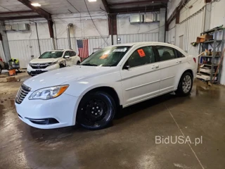 CHRYSLER 200 LX