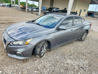 NISSAN ALTIMA S