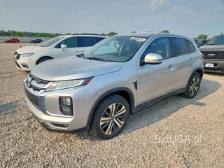 MITSUBISHI OUTLANDER SPORT SE
