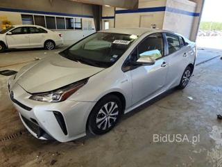 TOYOTA PRIUS LE