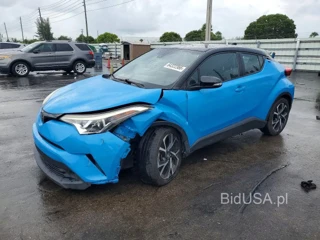 TOYOTA C-HR XLE
