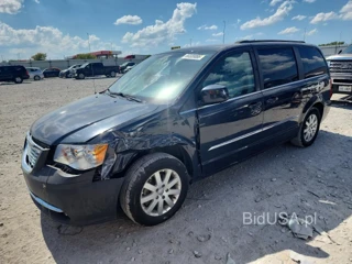 CHRYSLER TOWN & COUNTRY TOURING