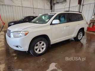 TOYOTA HIGHLANDER SE