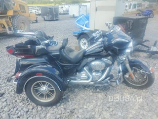 HARLEY-DAVIDSON FLHTCUTG