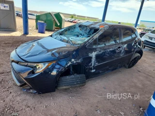 TOYOTA COROLLA HATCHBACK SE