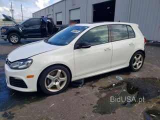 VOLKSWAGEN GOLF R