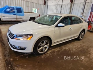 VOLKSWAGEN PASSAT SE