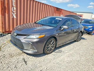 TOYOTA CAMRY XLE
