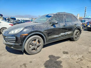 PORSCHE CAYENNE S HYBRID