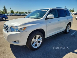 TOYOTA HIGHLANDER LIMITED