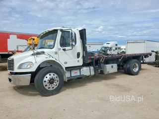 FREIGHTLINER M2 106 MEDIUM DUTY