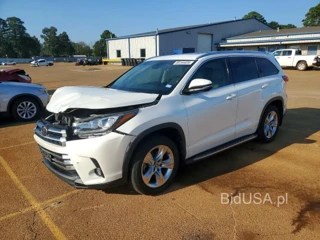 TOYOTA HIGHLANDER LIMITED