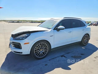PORSCHE CAYENNE E-HYBRID