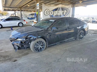 TOYOTA CAMRY SE