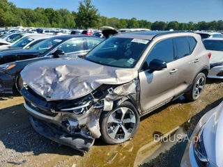 VOLVO XC40 PLUS