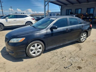 TOYOTA CAMRY SE V6