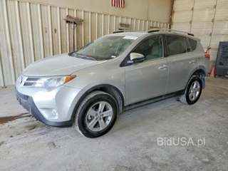 TOYOTA RAV4 XLE