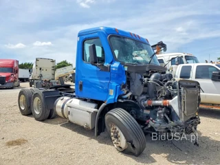 FREIGHTLINER CASCADIA 116