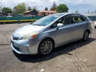 TOYOTA PRIUS V FIVE