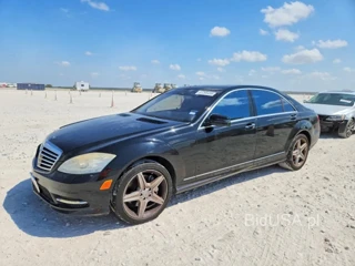 MERCEDES-BENZ S 550