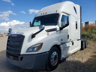 FREIGHTLINER CASCADIA 126