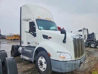 PETERBILT 579