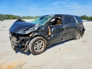 KIA CARNIVAL LX