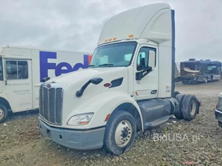 PETERBILT 579
