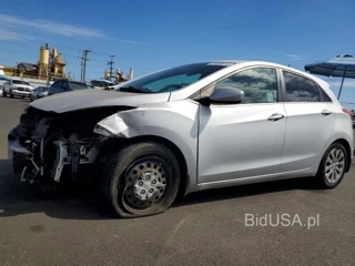 HYUNDAI ELANTRA GT BASE